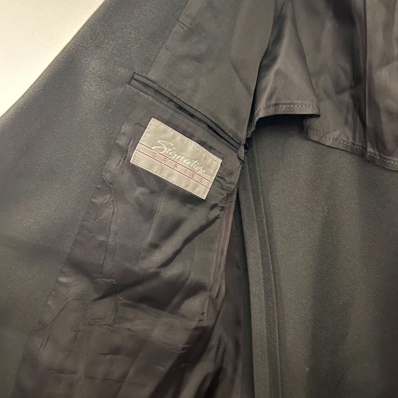 Men's Black Blazer - Picture 2 of 3